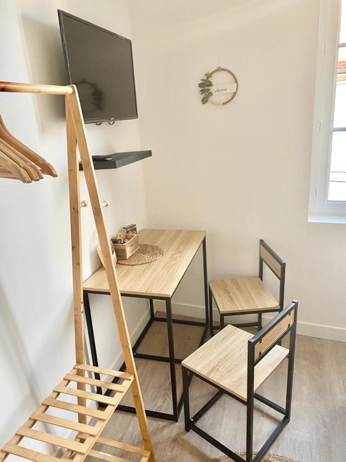 Studios Charmants Cosy A 5 Minutes Du Centre-Ville บัวร์ ภายนอก รูปภาพ