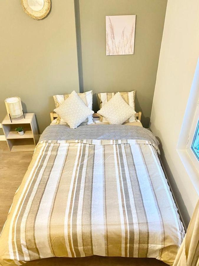 Studios Charmants Cosy A 5 Minutes Du Centre-Ville บัวร์ ภายนอก รูปภาพ